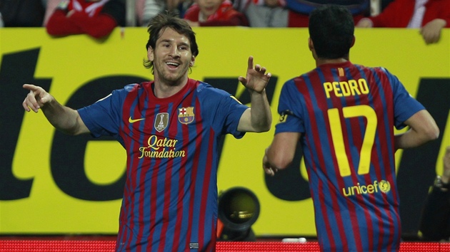 GÓL ÍSLO 31. Lionel Messi z Barcelony oslavuje svj jedenaticátý gól v ligové