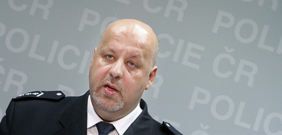 Petr Lessy zatím jmenoval éfa letecké sluby a editele policie Královéhradeckého kraje