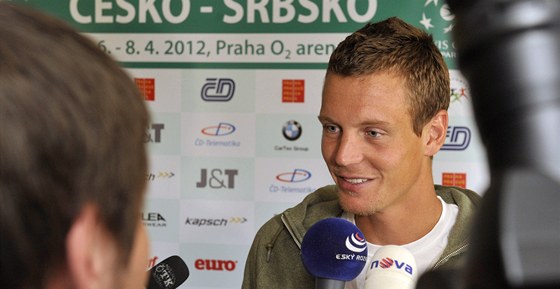 Tomá Berdych na tiskové konferenci ped utkáním tvrtfinále Davisova poháru