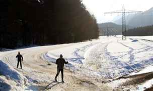 Ptikilometrov okruh Schneerosenloipe nad Breitenbachem u nen v idelnm...