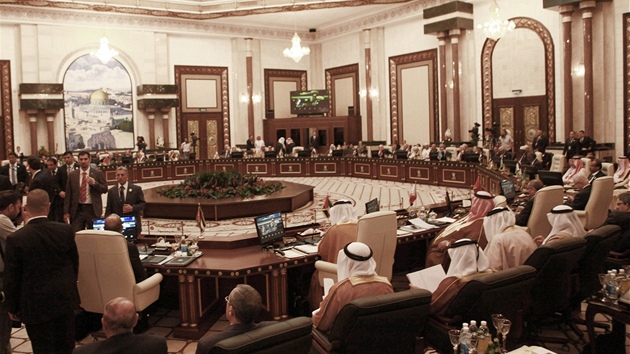 Arabtí ministi zahranií na summitu v Bagdádu (28. bezna 2012) 