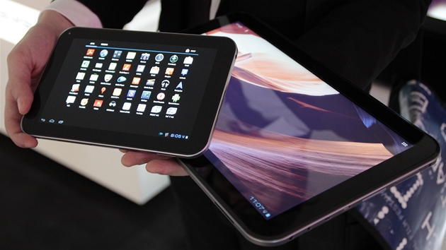 Srovnání 7" a 13" tabletu Srovnání 7" a 13" tabletu
