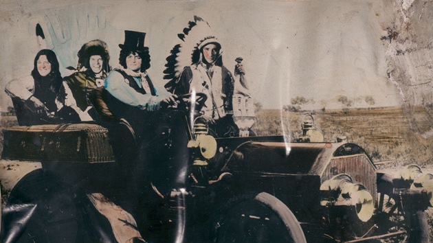 Neil Young & Crazy Horse: Americana (obal alba)