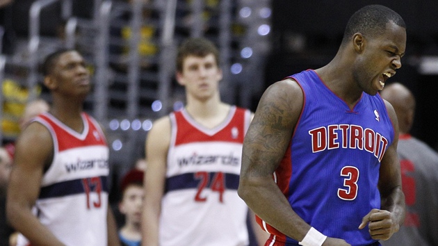 JE TO TAM! JE TO TAM! Rodney Stuckey z Detroitu slaví svou vítěznou trefu, JE TO TAM! JE TO TAM! Rodney Stuckey z Detroitu slaví svou vítěznou trefu,