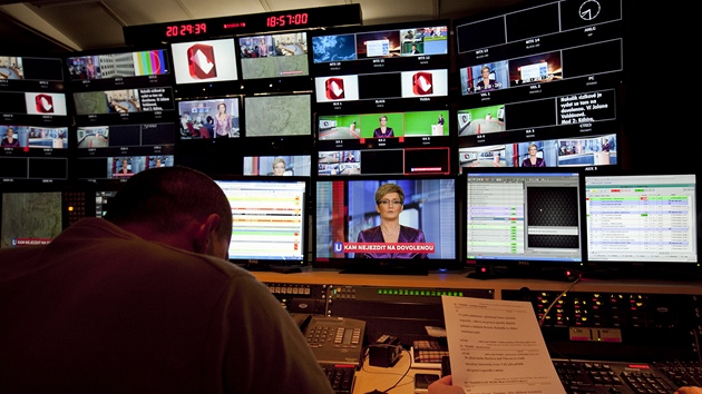Česká televize testuje provoz nového newsroomu. Režie.(23. března 2012, Praha) Česká televize testuje provoz nového newsroomu. Režie.(23. března 2012, Praha)