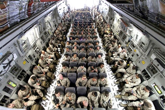 Ameriané mají v Afghánistánu 90 tisíc voják, kteí se mají podle plánu stáhnout v roce 2014.