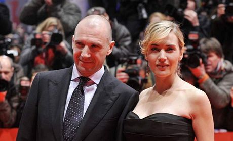Hereka Kate Winsletová dorazila na berlínskou premiéru filmu Pedíta s kolegou Ralphem Fiennesem.