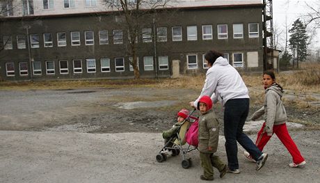 V ubytovn v Ostrav-Svinov bydlí místo dvaceti dlník takka ticet rodin.