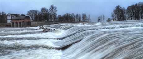 Vlakem, autem, na kole, nebo lod? Hradec a Pardubice by mohly mt k sob bl