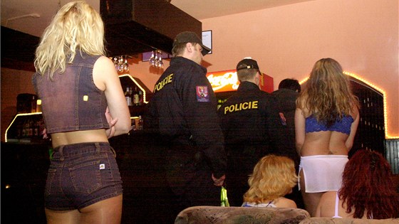 Policie kontrolovala bary i erotické kluby. (Ilustraní snímek)