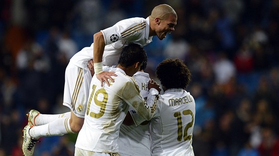 Radost fotbalist Realu Madrid z postupu do semifinále Ligy mistr.