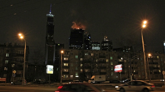 Moskevsk mrakodrap Federation Tower, kter se ml stt nejvy budovou v Evrop, je v plamenech. 