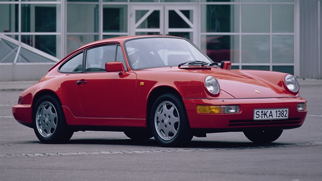 Klasické Porsche 911 z roku 1990