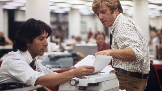 Dustin Hoffman a Robert Redford ve filmu Vichni prezidentovi mui (1976)