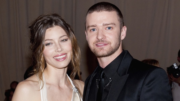 Justin Timberlake a Jessica Bielová (2013)