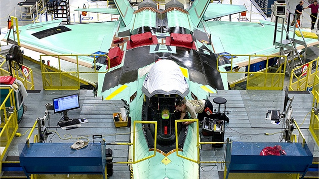 Výrobní linka F-22 Raptor spolenosti Lockheed Martin