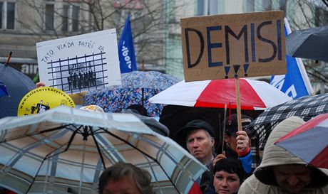 Demonstranti projdou Prahou. (Ilustraní snímek)