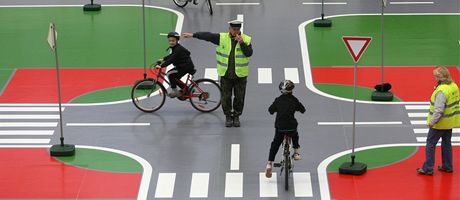 Penosné dopravní hit na zimním stadionu Kotlina v  Havlíkov Brod.