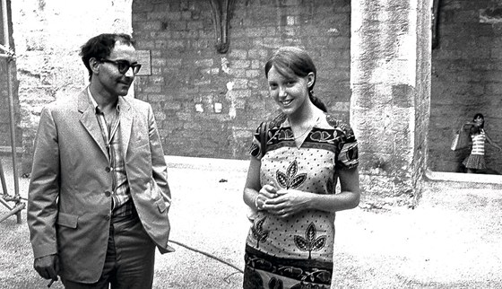 Anne Wiazemsky a Jean-Luc Godard na divadelním festivalu v Avignonu