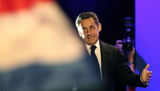 Nicolas Sarkozy ádá o finanní píspvky pro svou stranu. Spekuluje se o návratu do politiky.