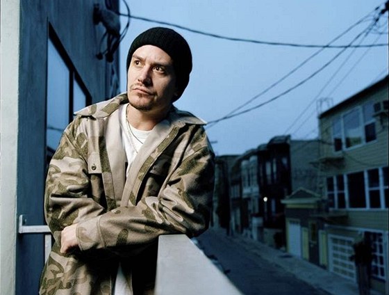 Mike Patton frontman Faith No More