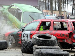 eské Budjovice, 7.4.2012, demoliní derby, auto FOTO: MF DNES - Ladislav...