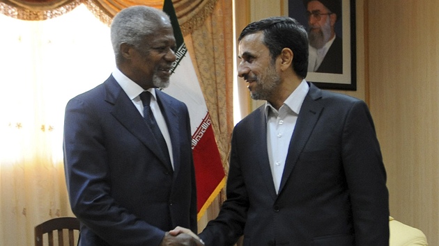 Kofi Annan a  Mahmúd Ahmadíneád, 11. dubna 2012