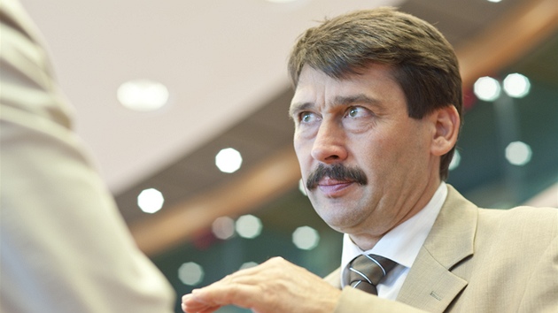 Maďarský europoslanec a kandidát na prezidenta János Áder Maďarský europoslanec a kandidát na prezidenta János Áder