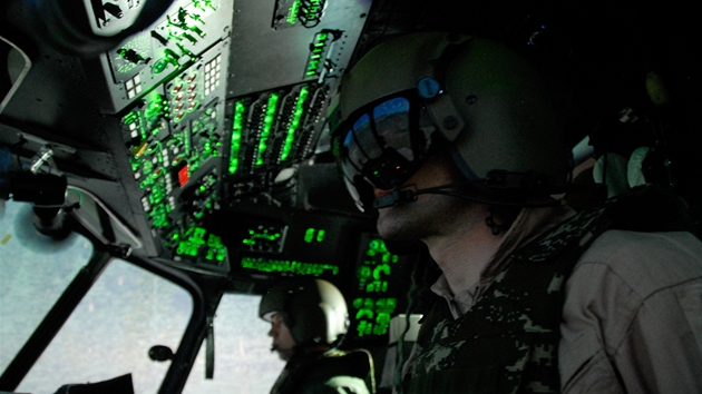 Výcvikový kurz pro piloty v unikátním vrtulníkovém simulátoru v Ostravě Výcvikový kurz pro piloty v unikátním vrtulníkovém simulátoru v Ostravě