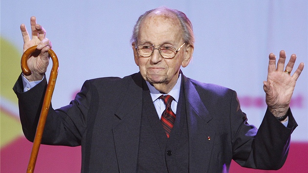 Francouzský odbojá Raymond Aubrac zemel ve vku 97 let