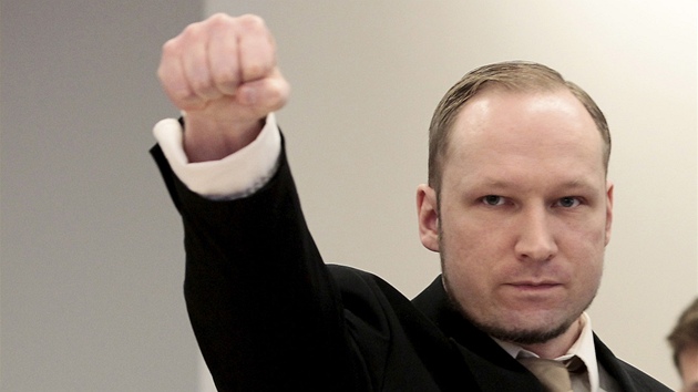 Anders Breivik u soudu v Oslu (17. dubna 2012)