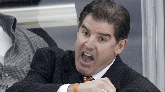 EMOCE NA STŘÍDAČCE. Takhle prožíval druhý zápas série Peter Laviolette, kouč... EMOCE NA STŘÍDAČCE. Takhle prožíval druhý zápas série Peter Laviolette, kouč...