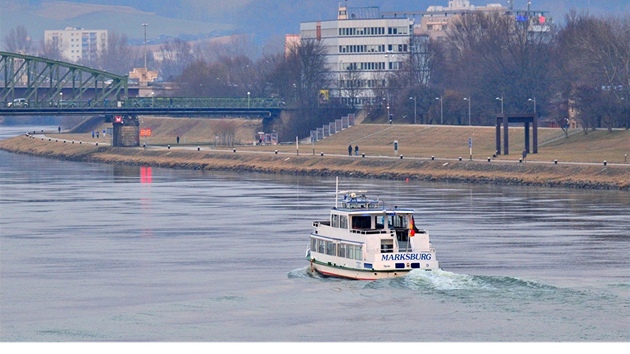 Místo ve vodách Dunaje bude Adalbert Stifter (díve Marksburg) plout ve vodách lipenské pehrady.