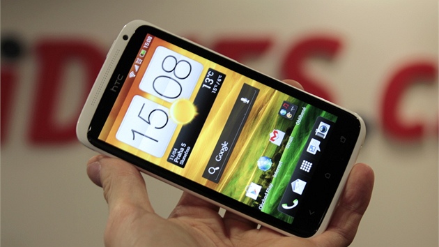 HTC One X