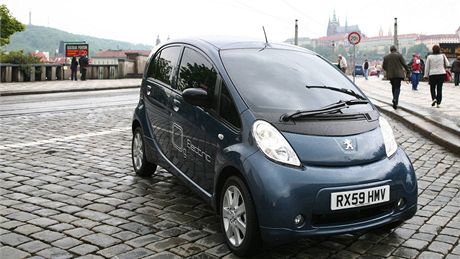Peugeot iON je jedním z mnoha dkaz vzájemné globální spolupráce automobilových koncern