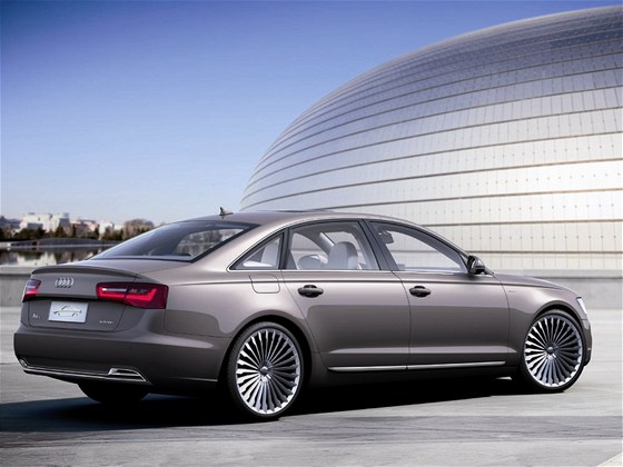 Audi A6 L e-tron concept