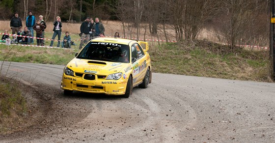 Václav Kopáek za volantem svého vozu pi loské Rally umava.