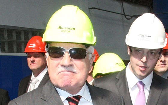Prezident Václav Klaus se domnívá, e podpora biometanu udlá z eska smetit Evropy.