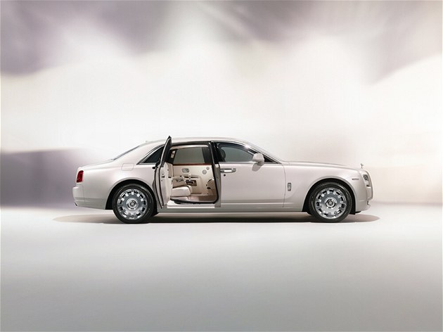 Rolls Royce Ghost Six Senses