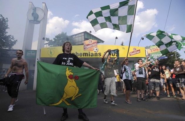 Fanouci Bohemians 1905 bojují za svj stadion ji nkolik let.