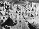 Následky náletu na baskickou Guernicu z 26. dubna 1937