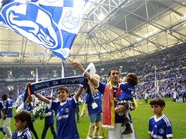 SBOHEM. panlský útoník Raúl se louí s fanouky Schalke.