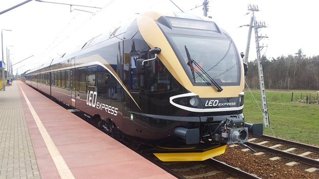 Černožluté vlaky Leo Express si prodlouží trasu až do Bohumína. Ilustrační Černožluté vlaky Leo Express si prodlouží trasu až do Bohumína. Ilustrační