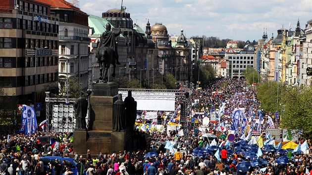 Odborsk demonstrace Stop vld na Vclavskm nmst v Praze (21. dubna 2012)