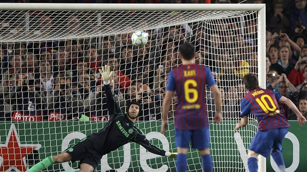 Messi posílá mí z penalty do echova bevna...