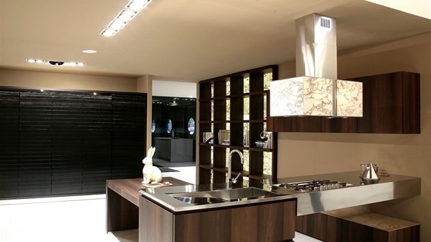 Luxusní kuchyni Royale pro firmu Aran navrhl Marco Corti.