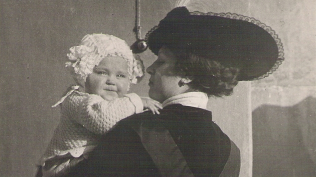 Mal Zita Kabtov s maminkou Anikou