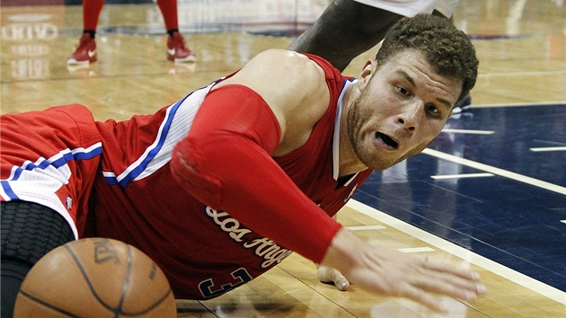 Blaku Griffinovi z Los Angeles Clippers uniká mí do autu.