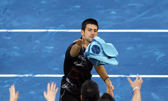 Novak Djokovi je k fanoukm vdy vstícný. I v Madridu, kde se mu pranic