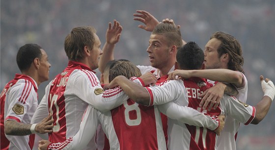 Radost fotbalist Ajaxu (ilustraní foto)
